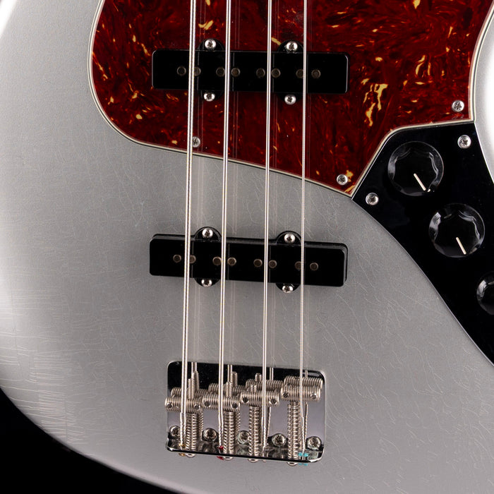Fender Custom Shop 1964 Jazz Bass Closet Classic Inca Silver