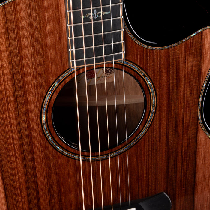 Taylor Builder's Edition 914ce Grand Auditorium Natural with Case
