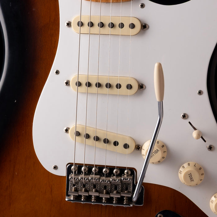 Pre-Owned Fender Roadworn 50's Strat 2-Tone Sunburst