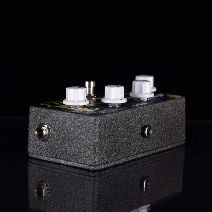 Fruit FX Space Cube Square Wave Fuzz Guitar Effect Pedal