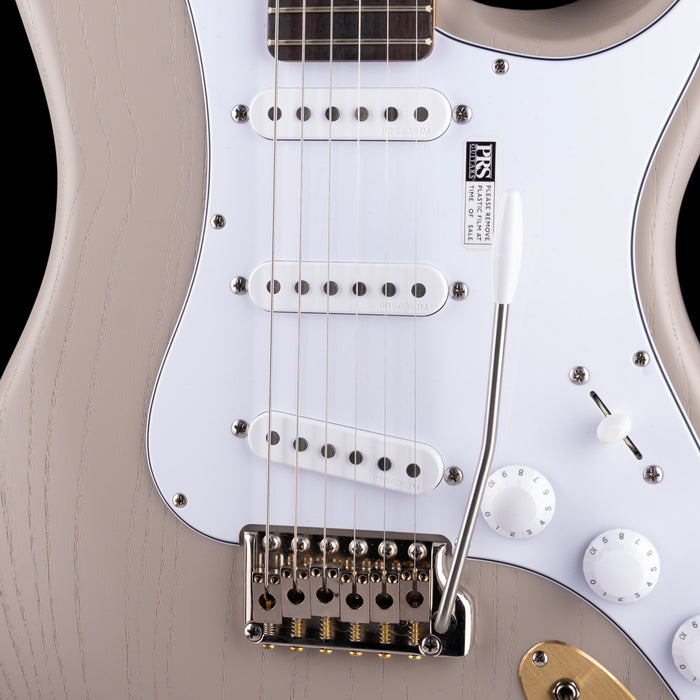 Pre-Owned 2024 PRS John Mayer Silver Sky Dead Spec Moc Sand Satin With OHSC
