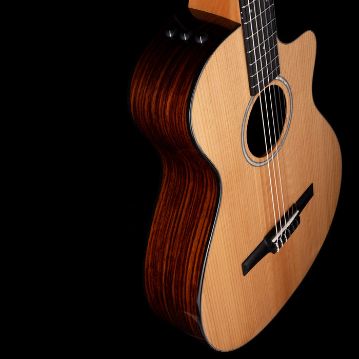 Taylor 212ce-N Nylon Plus Acoustic Electric Guitar With Case