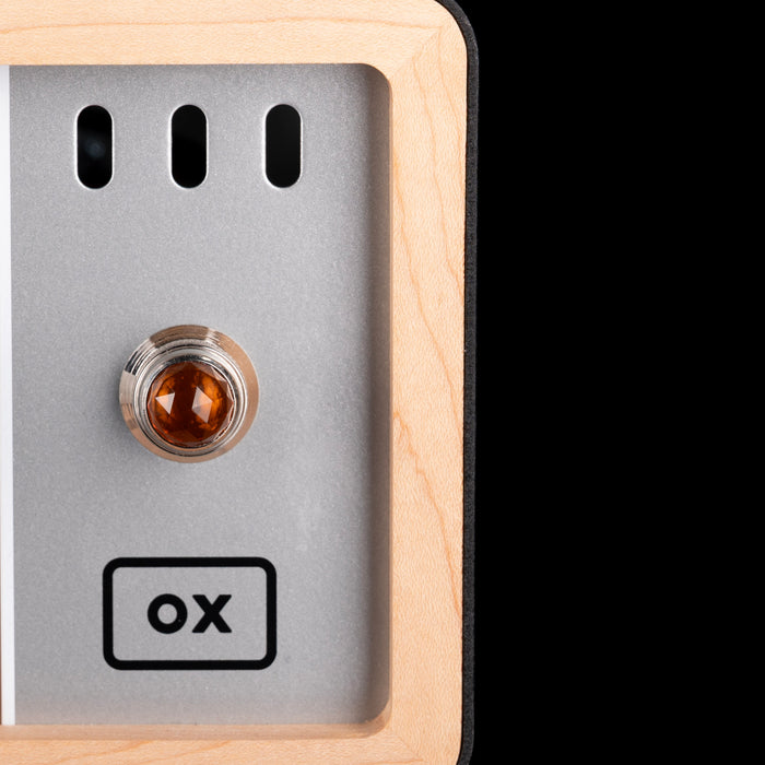 Pre Owned Universal Audio OX Amp Top Box Speaker Simulator With Adapter - Serial # 25202015027762