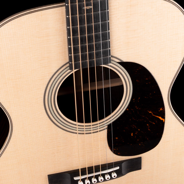 Martin Custom Shop 000-28 Ziricote Sitka Spruce With Case