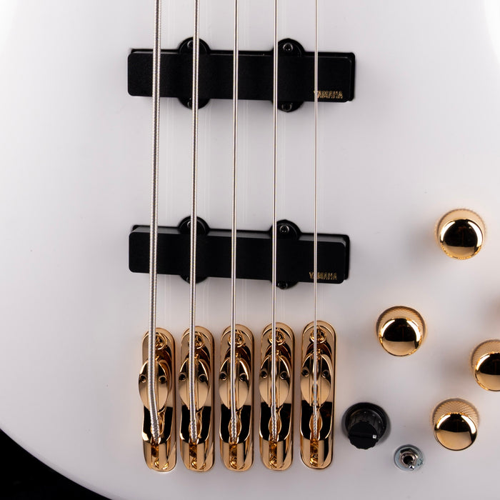 Yamaha NNBE2 Nathan East Signature 5-String Electric Bass White with Case