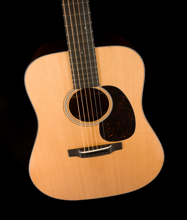 Martin D-18 Authentic 1937 Acoustic Guitar With Case