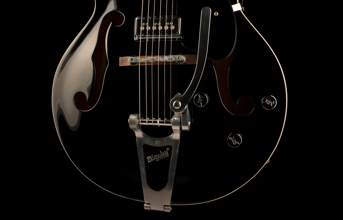 Pre Owned Gretsch G5125 Electromatic Hollowbody Electric Guitar Black With Case