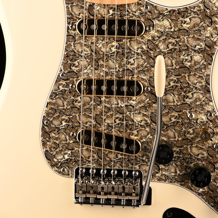 Pre Owned 2004 Fender Stratocaster White Fishscale Modified With Gig Bag