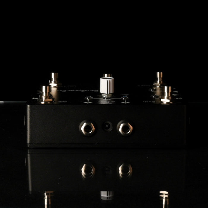 Used EarthQuaker Devices Swiss Things PedalBoard Reconciler Guitar Pedal with Box