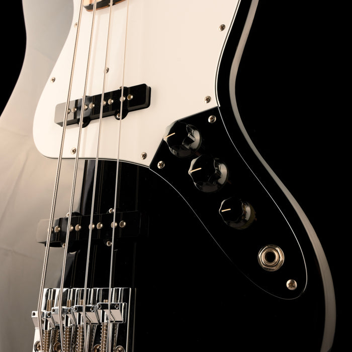 Pre Owned 1990 Fender Geddy Lee Jazz Bass Black With Case