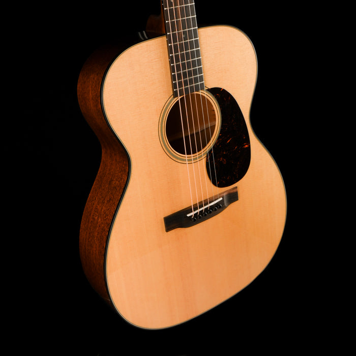 Martin 000-18 Standard (2025) Natural Acoustic Guitar with Case