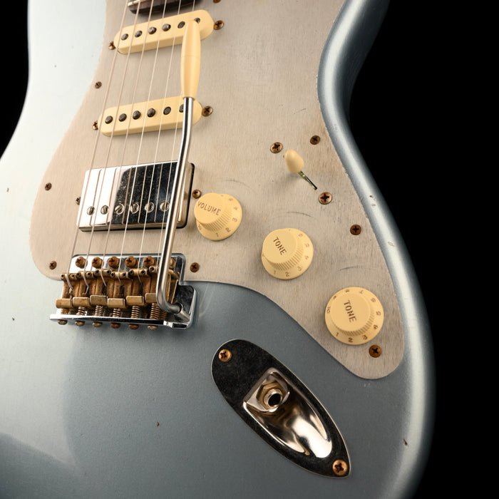 Fender Custom Shop 1962 Stratocaster HSS Journeyman Relic Blue Ice Metallic