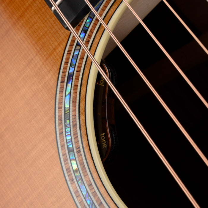 Taylor Gold Label K14e Koa Golden Brown Sunburst With Case