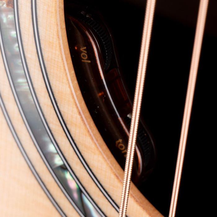 Taylor Legacy 815e Acoustic Electric Guitar With Case