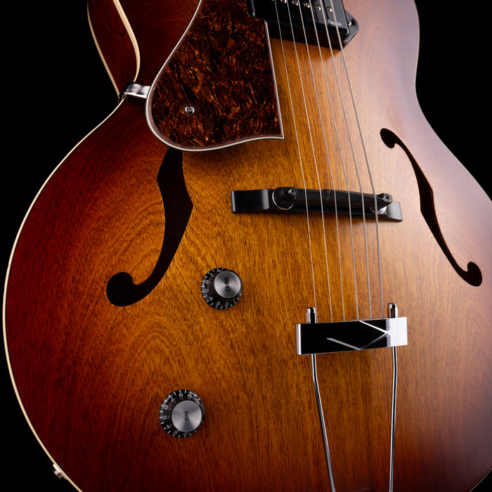 Pre Owned Godin 5th Avenue Kingpin P90 Cognac Burst Archtop Hollow-Body Left-Handed With OHSC