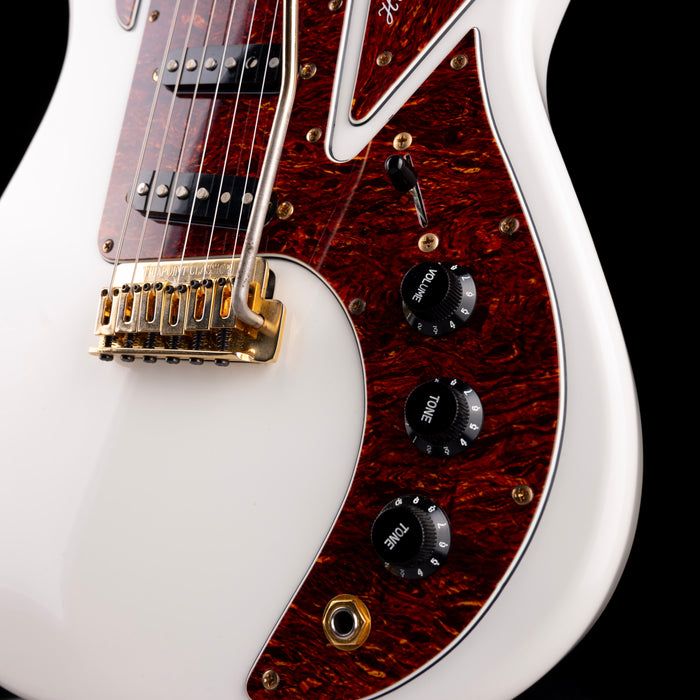 Used Burns Club Series Marquee with Seymour Duncan Pickups White with Case