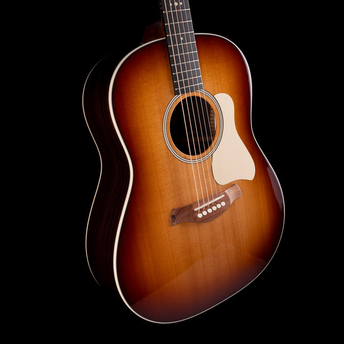 Taylor Gold Label 717e Sunburst with Case