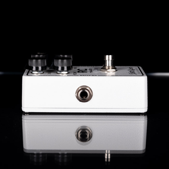 Used Xotic Effects RC Booster Pedal White - S/N - RCB-CL-01412