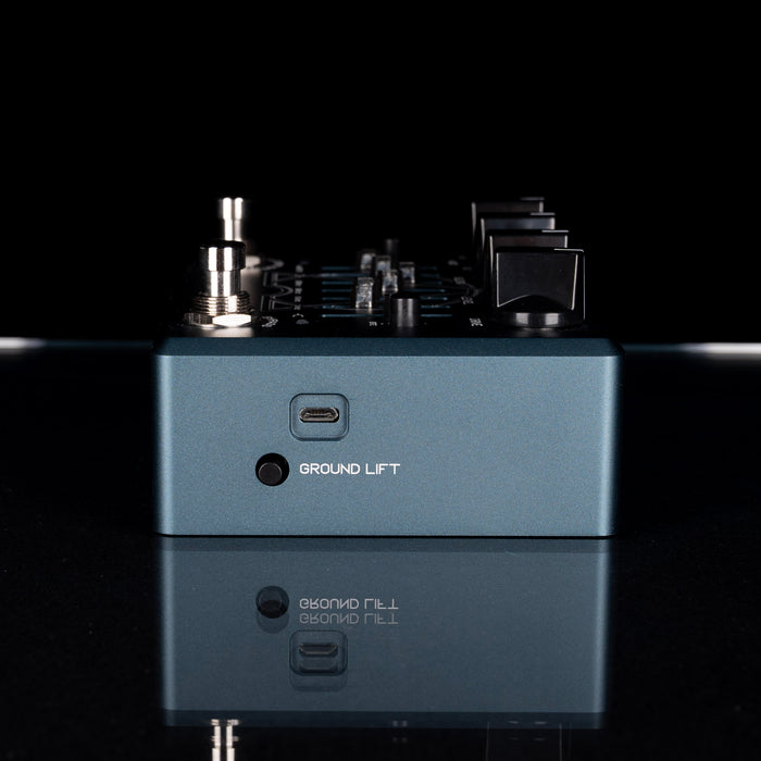 Used Darkglass Electronics AOUV2 Alpha Omega Ultra Effect Pedal with Bass EQ DI Distortion Pedal With Box