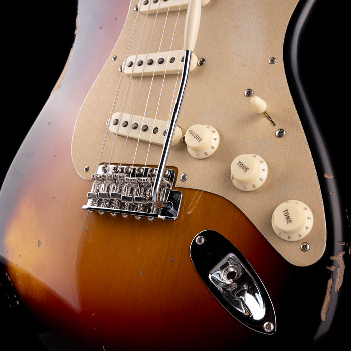 Fender Custom Shop Roasted 1960 Stratocaster Relic Birdseye Maple Faded 3-Tone Sunburst