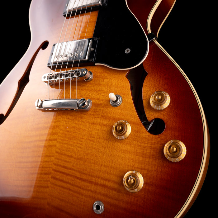 Pre Owned 2006 Yamaha SA2200 Semi-Hollow Body Electric Cherry Sunburst With Case