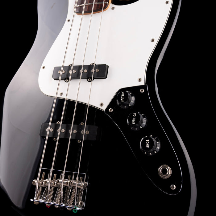 Pre Owned 1993 Fender Standard Jazz Bass Black With Case