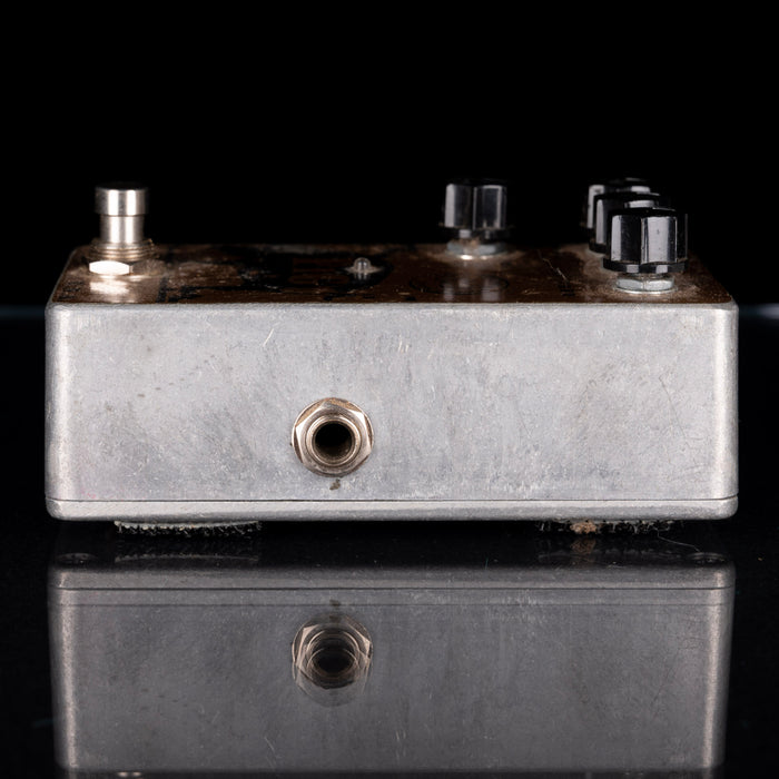 Used Menatone The PiG Distortion Guitar Effect Pedal With Box - 2