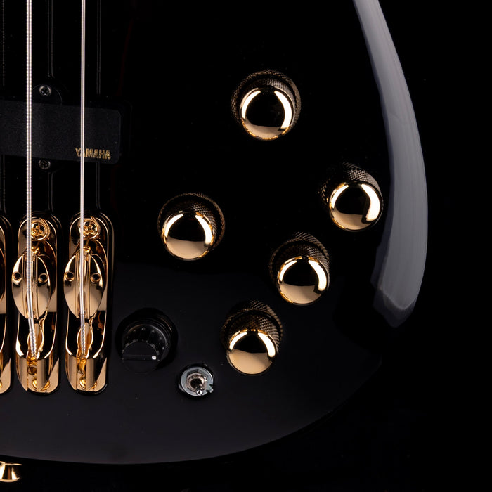 Yamaha NNBE2 Nathan East Signature 5-String Electric Bass Black with Case