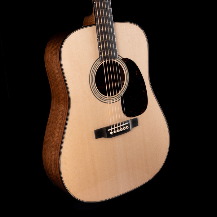 Martin Custom Shop D-28 Figured Black Walnut With Case