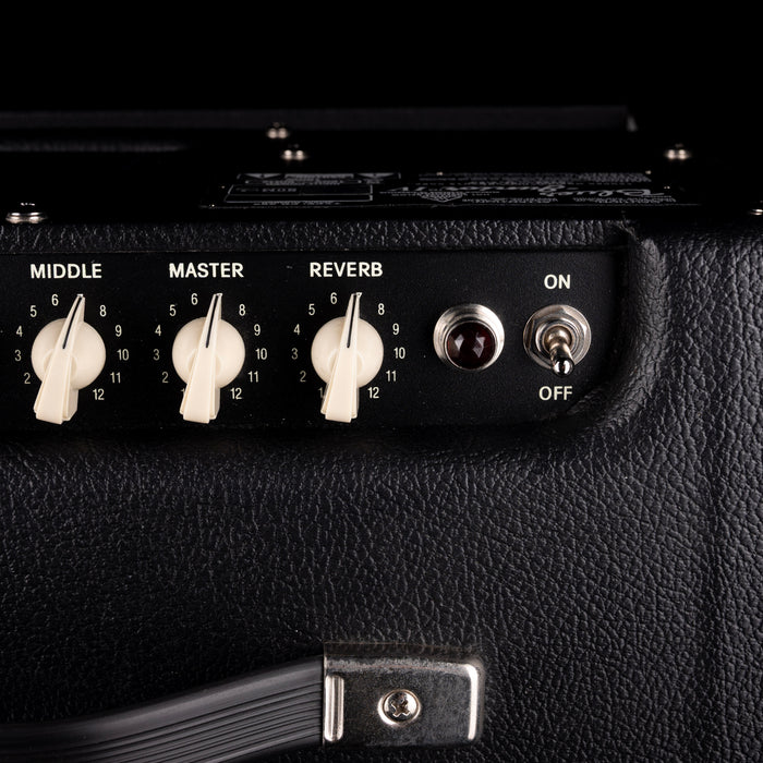 Pre-Owned Fender Blues Junior IV Guitar Amp Combo Black - 7