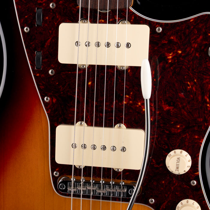 Used 2017 Fender Classic Player Jazzmaster Special 3-Tone Sunburst with Gig Bag
