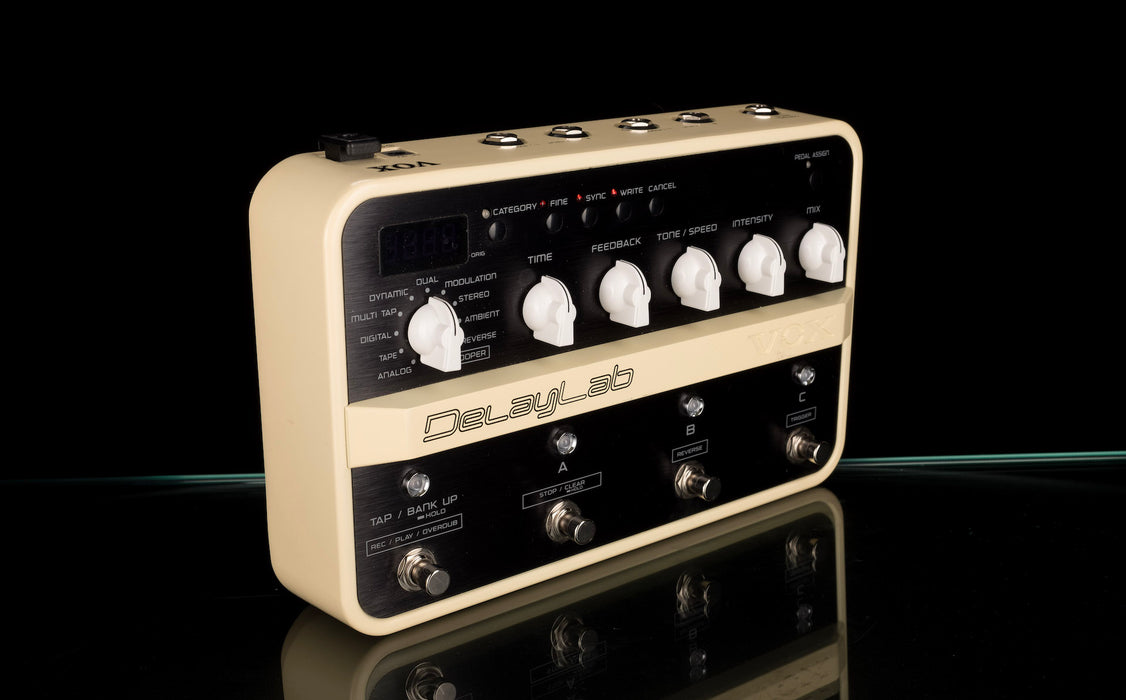 Used Vox DelayLab Delay Pedal