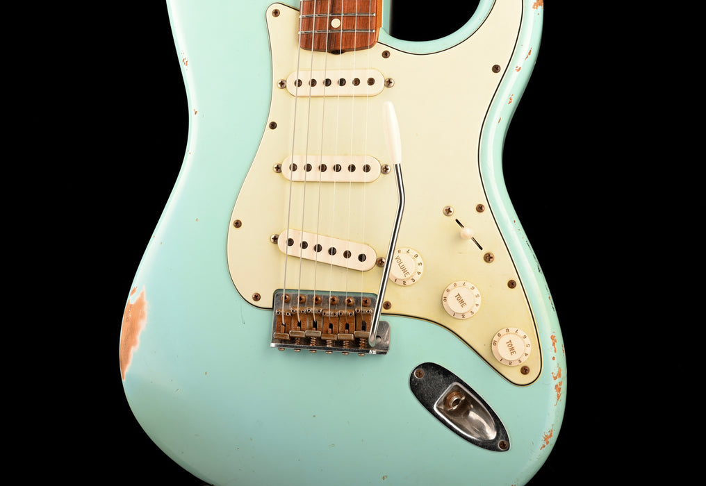Pre Owned 2008 Fender Custom Shop 1960 Stratocaster Relic Daphne Blue With Case