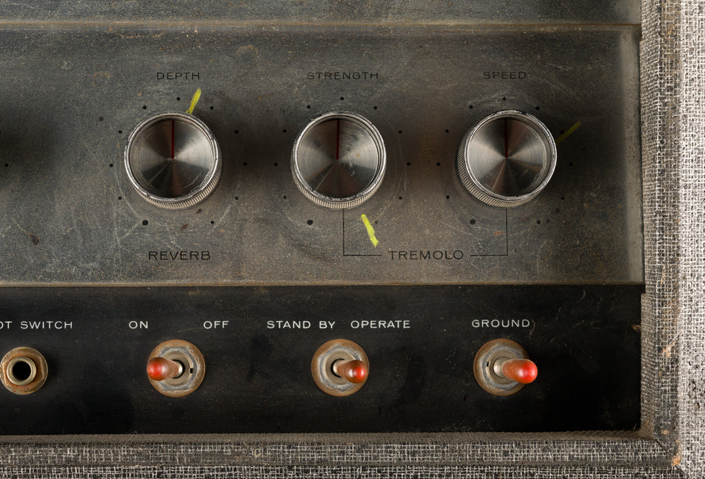 Pre Owned Silvertone 1960s Model 1484 Twin 12 Guitar Amp Gray