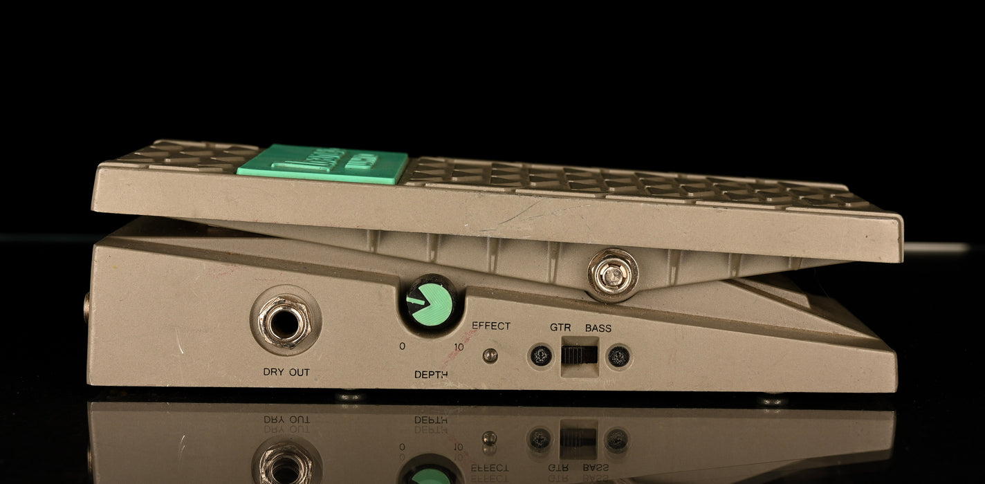 Used Ibanez WH10 V2 Wah Pedal with Box