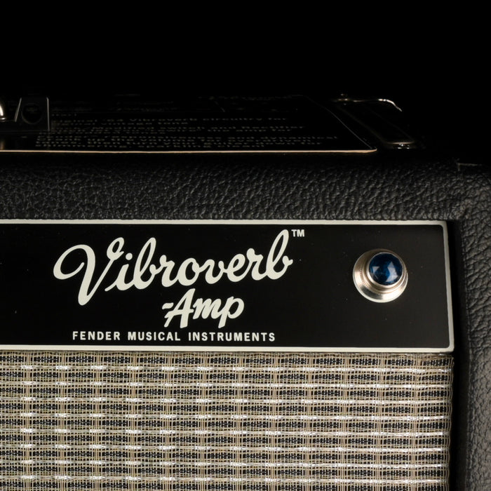 Pre Owned Fender '64 Vibroverb Custom Guitar Amp Combo With Footswitch And Cover