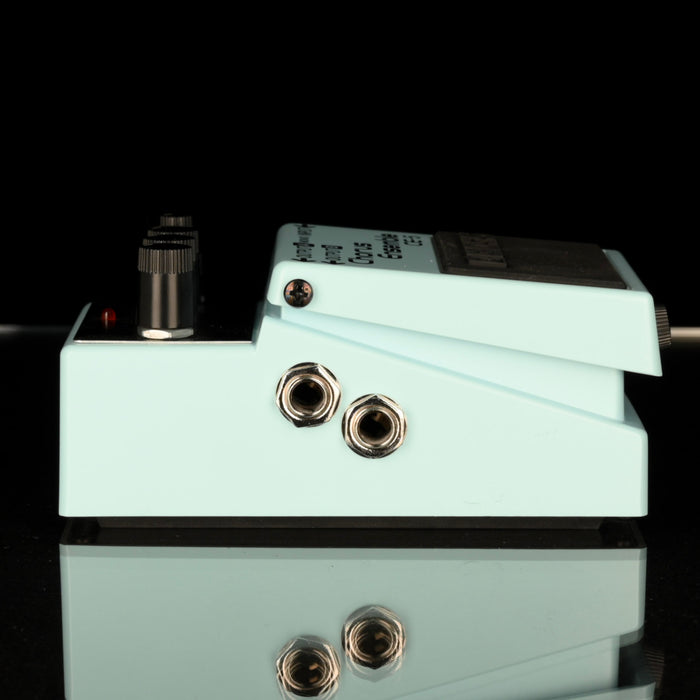 Used Boss CE-5 Chorus Pedal With Box - 3