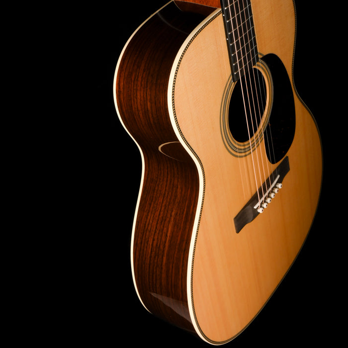 Martin 000-28 Standard (2025) Natural Acoustic Guitar with Case