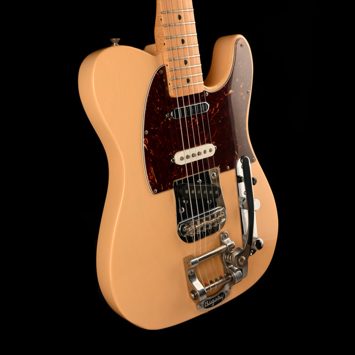 Pre Owned 2011 Fender Deluxe Nashville Tele Honey Blonde With Bigsby And OHSC