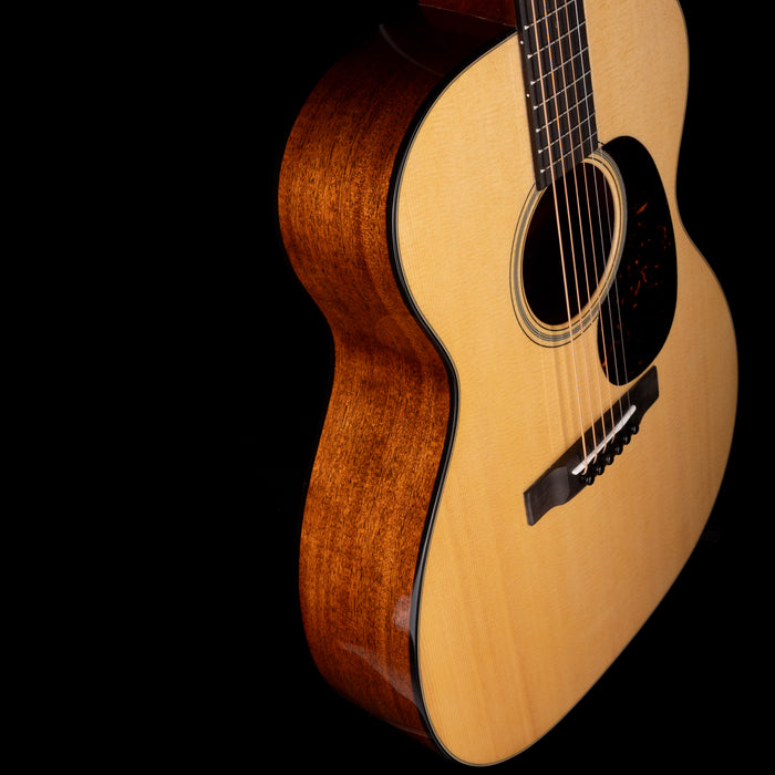 Martin 000-18 Standard (2025) Natural Acoustic Guitar with Case