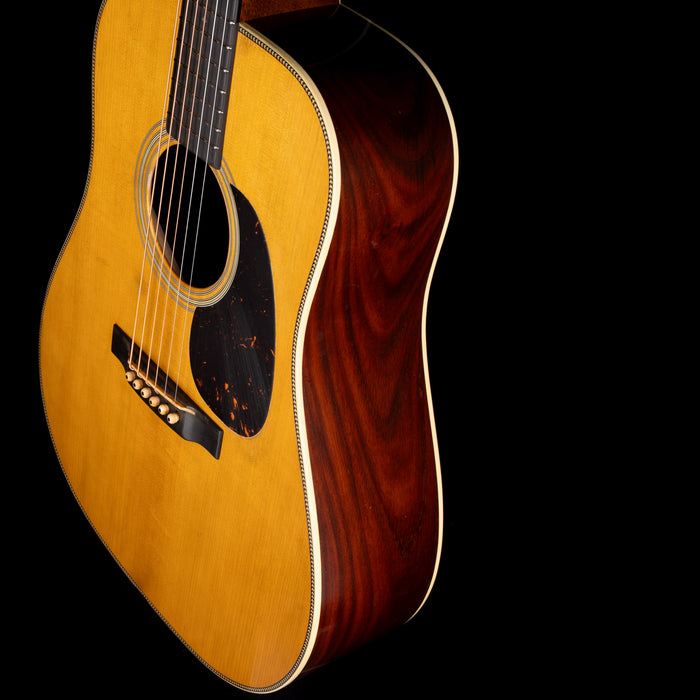 Martin D-28 Authentic 1937 Aged Natural with Case