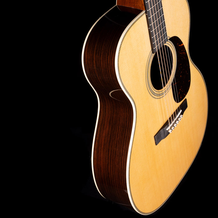 Martin 000-28 Standard (2025) Natural Acoustic Guitar with Case