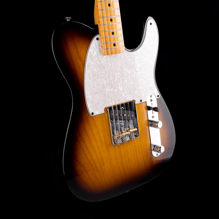 Pre-Owned 2010 Fender Classic Series 50's Esquire 2-Tone Sunburst With Case
