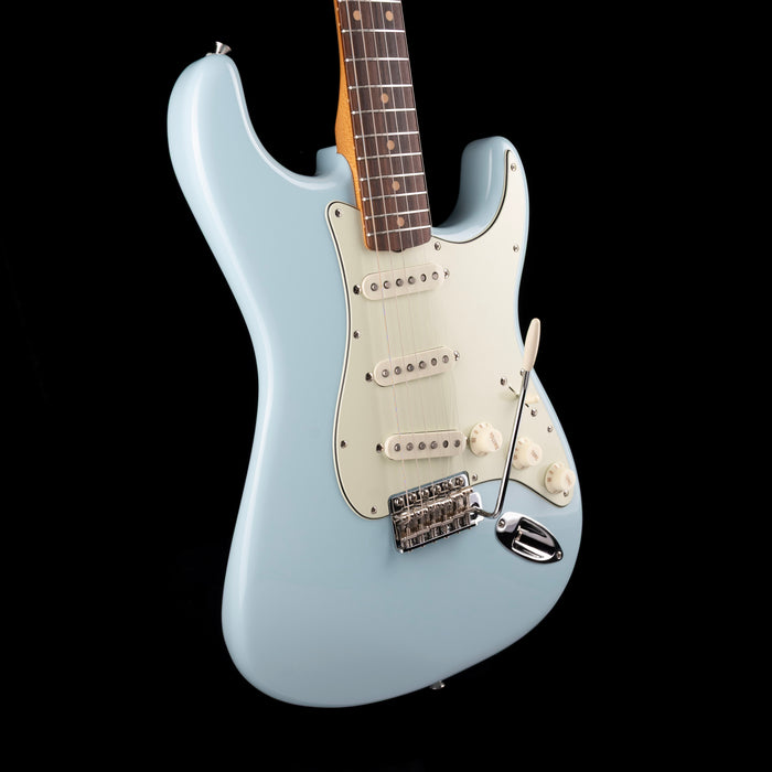 Pre-Owned 2026 Fender Stratocaster Vintera III Sonic Blue With Gig Bag