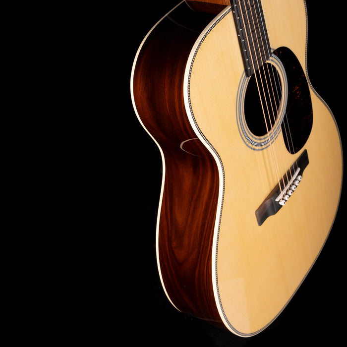 Martin Custom Shop 000-28 Guatemalan Rosewood with Engelmann Spruce