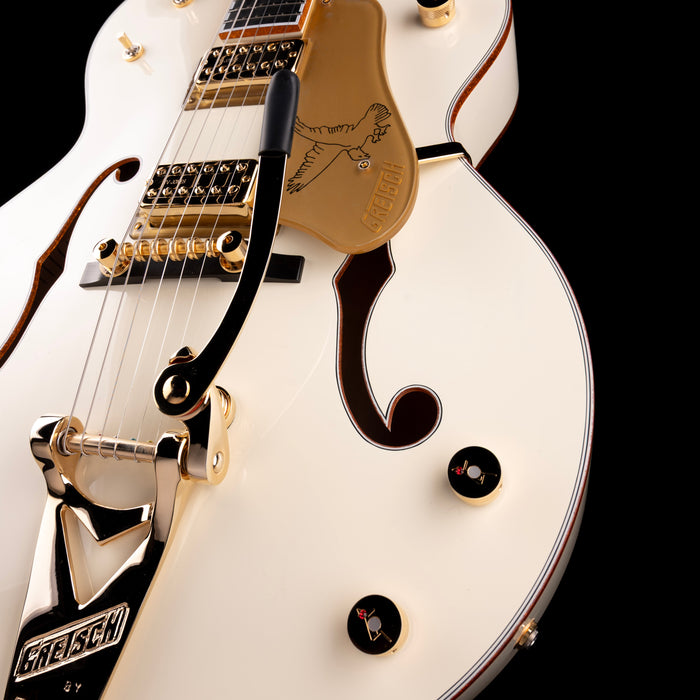 Gretsch G6136T-59 Vintage Select '59 White Falcon Lacquer Vintage White with Case