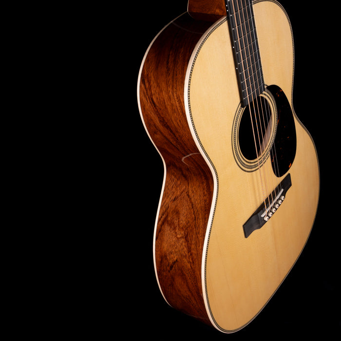 Martin Custom Shop 000-28 Slotted Headstock Guatemalan Rosewood With Italian Alpine Spruce With Case