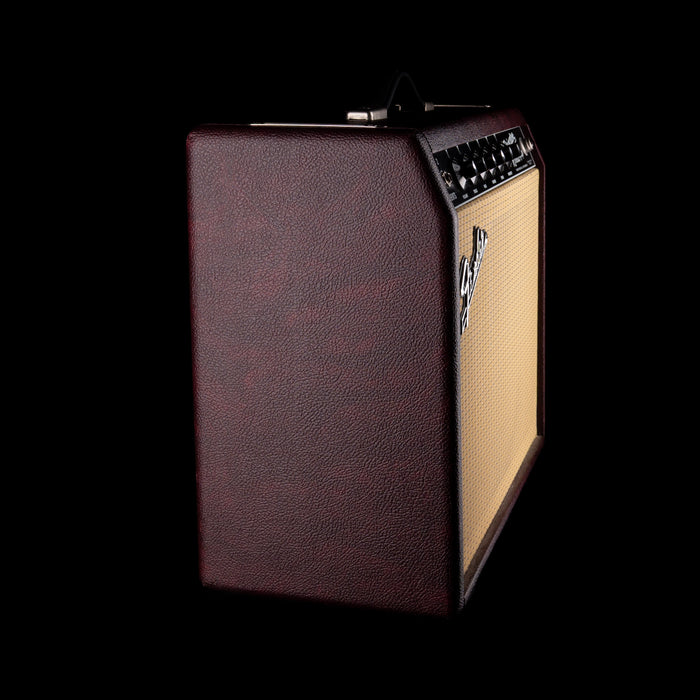 Pre-Owned 2017 Fender Special Run '65 Princeton Reverb Wine Red Guitar Amp Combo with Footswitch and Cover