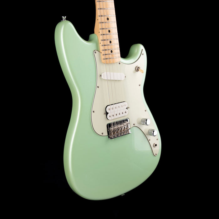 Pre-Owned 2021 Fender 75th Anniversary Duo Sonic HS Surf Pearl With Gig Bag
