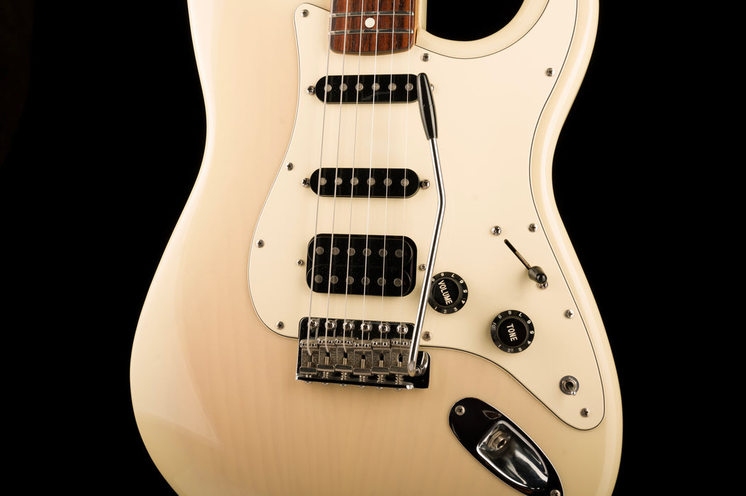 Pre Owned 1995 Fender Stratocaster Special HSS White Blonde With Flight Case